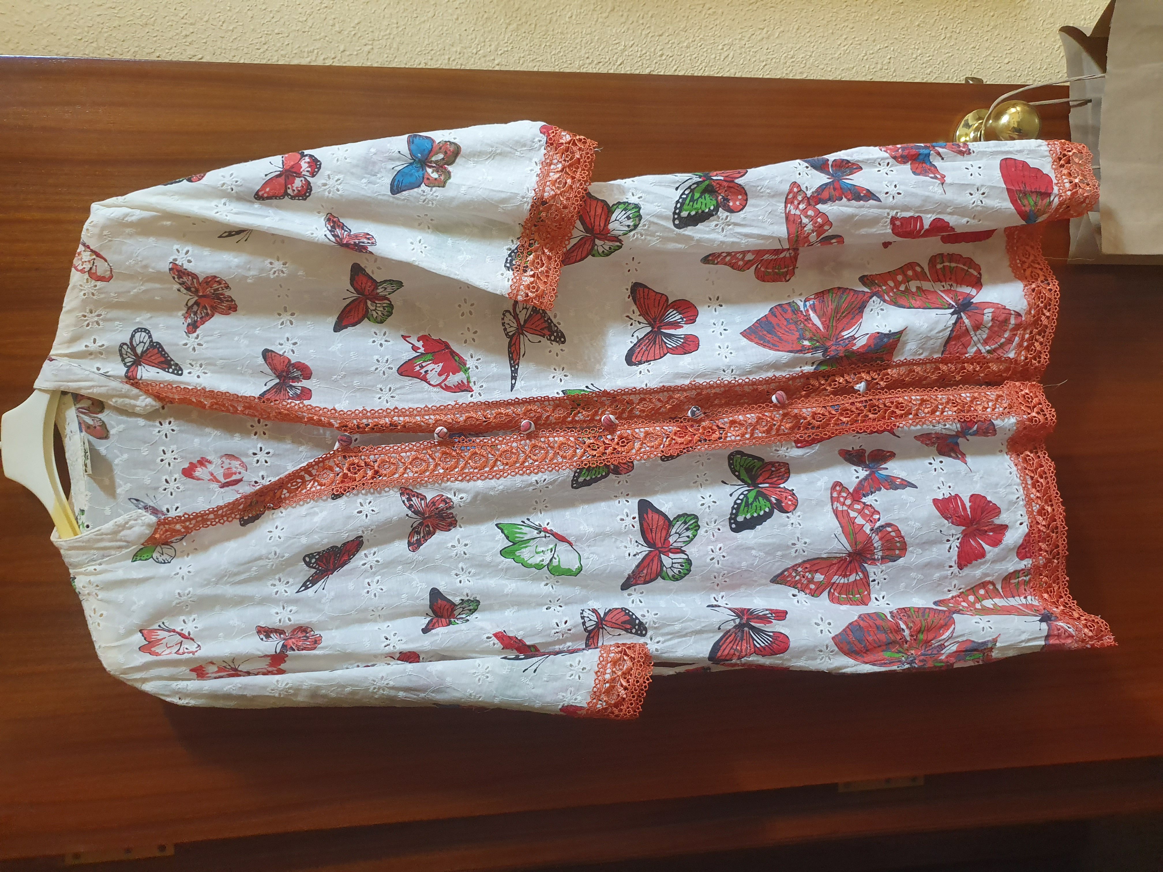 Vestido estampado mariposas